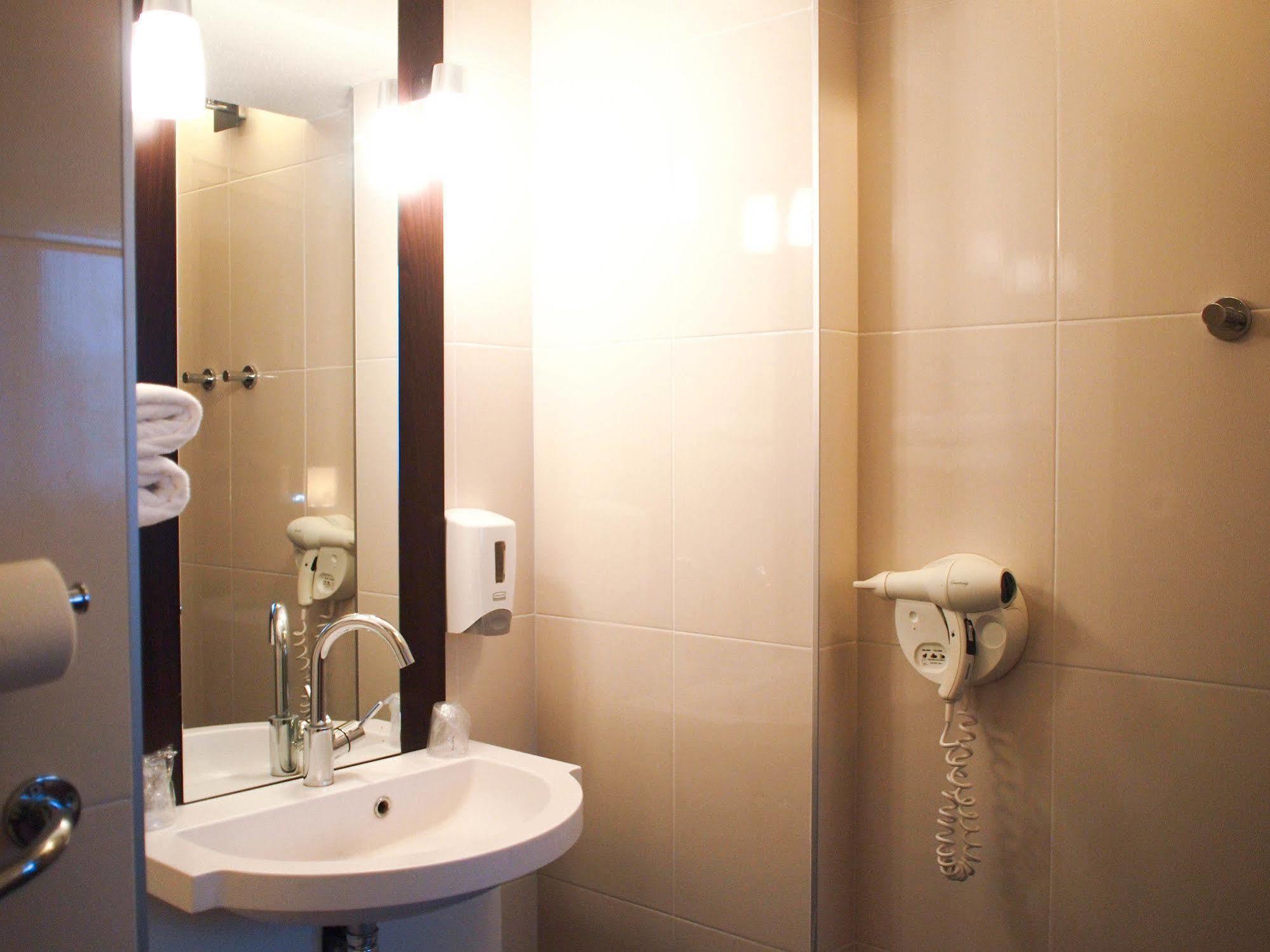 Hotel Inn Design Resto Novo Алансон Экстерьер фото